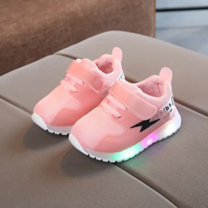 LumoStep – Dziecięce buty LED z podeszwą antypoślizgową – Różowy